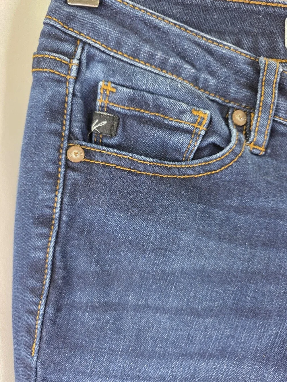 KanCan Jeans Women's Size 3/25 Mid Rise Jegging Jeans Stretchy Super Skinny Blue